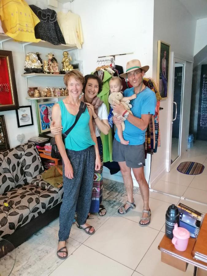 Aekkalukthai Hostel Rayong Luaran gambar