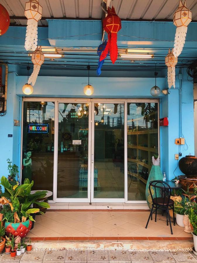 Aekkalukthai Hostel Rayong Luaran gambar